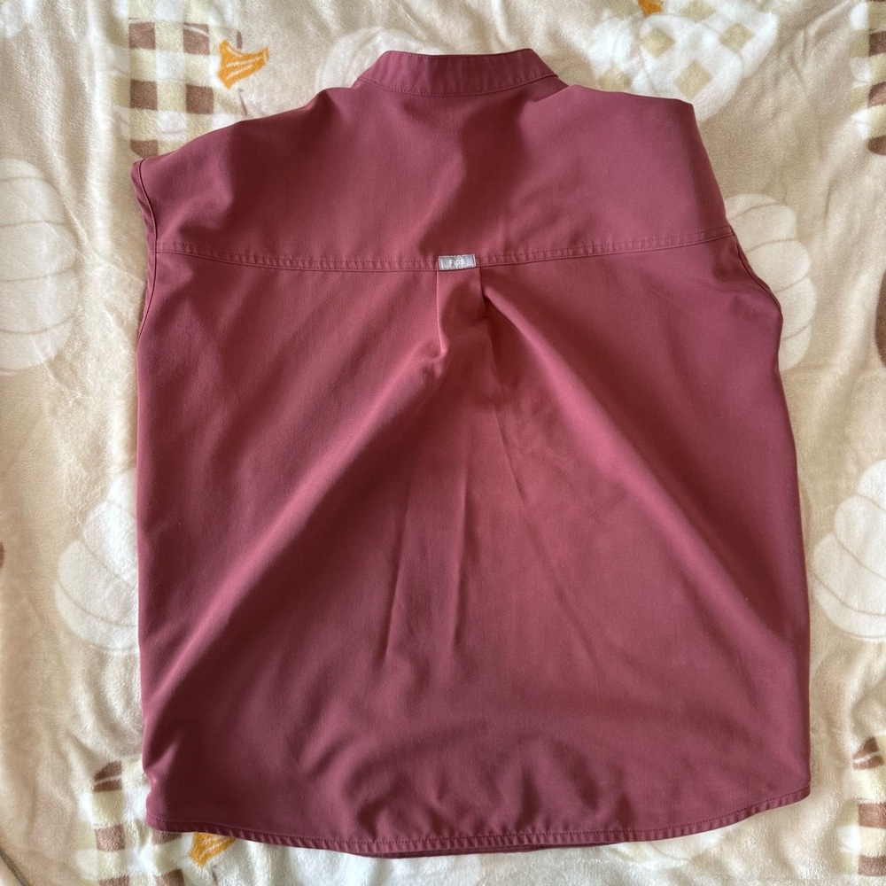 FIGS DARK CHERRY RAFAELA SCRUB TOP - Picture 2 of 3